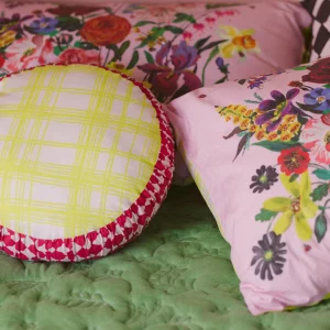 Lazybones – Small Round Cushion, Clan Vienne *organic Cotton