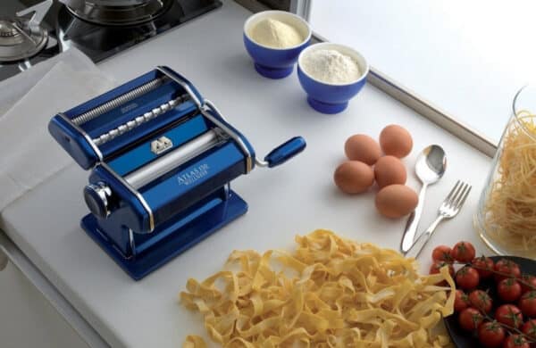 Marcato Atlas 150 Pasta Machine Blue - Image 3