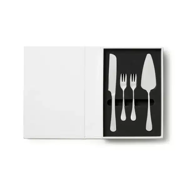 The Essentials Cake Tools - Image 3