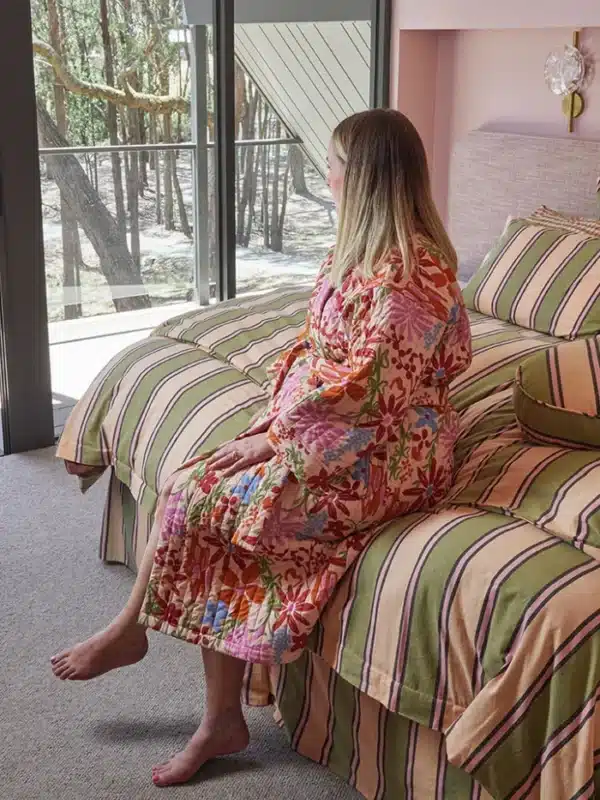 Winter Garden Quilted Robe - Image 3